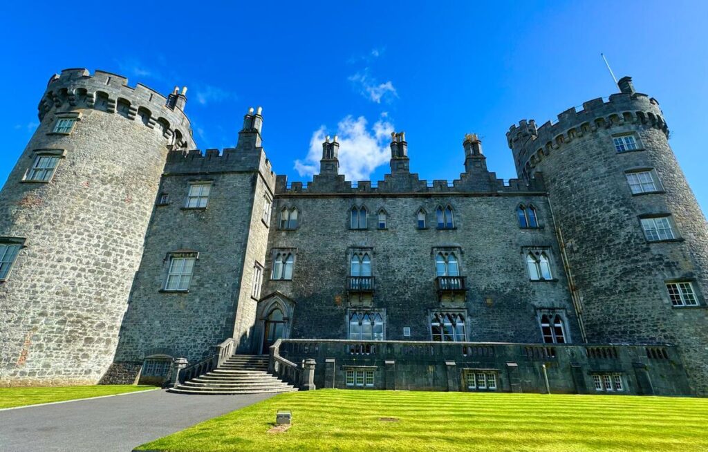 Kilkenny Castle & Medieval Mile Erasmus+ students